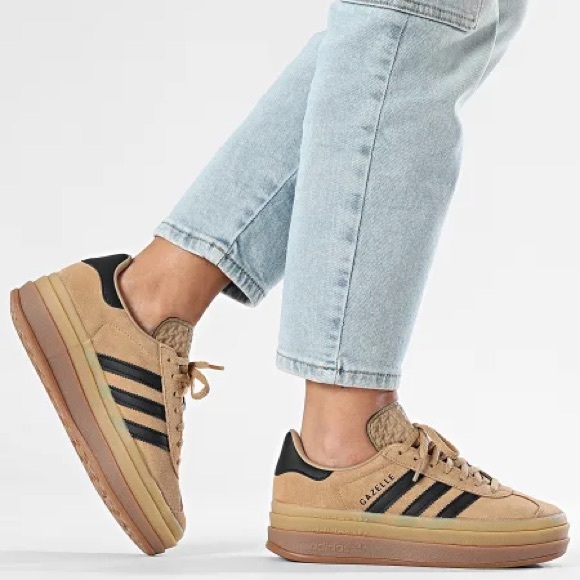 adidas Gazelle Low-Top Suede Sneakers in Tan with Black Stripes - Picture 3 of 10